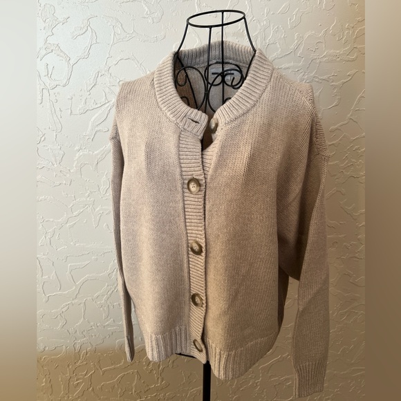 NWOT LOFT Cropped Cardigan - Picture 3 of 11